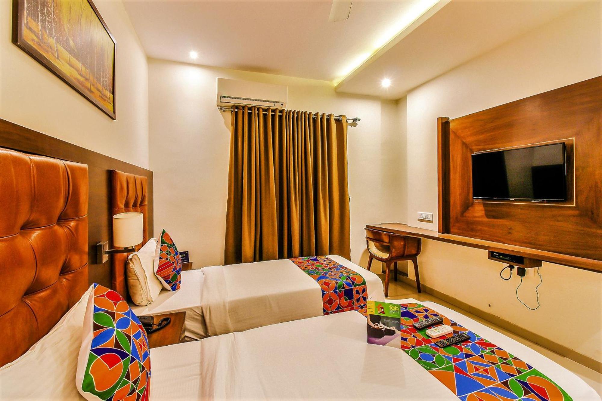 Fabhotel Empire Suite - Nr Mumbai International Airport Exterior photo